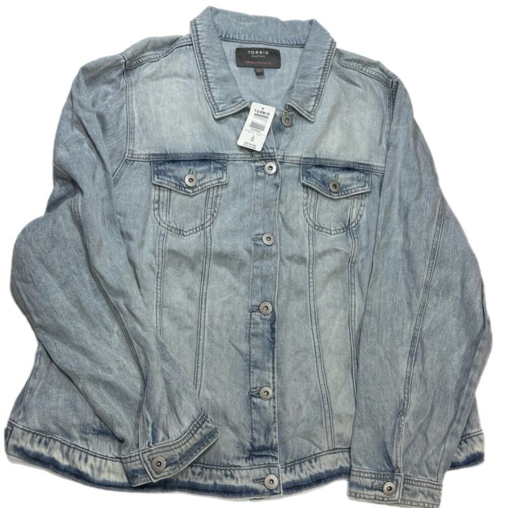 Torrid Blue Jean Jacket Womens Size 4 NWT Stretch Denim